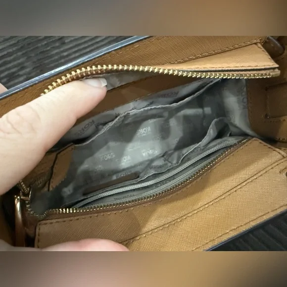 Michael Kors Purse - Picture 8 of 10